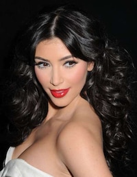 Lipstick Superstitions Image 6
