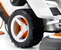 Luxury Lawnmowers Image 4