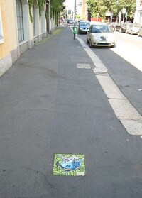 Fashion-Paved Streets Image 2