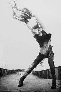 Bo Derek Braids Image 4