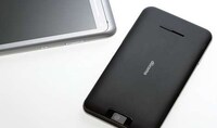 Simplistic, Skinny Smartphones Image 8