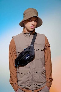 Hiking-Themed Spring Garments Image 2