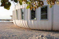 Prefabricated Pod-Based Architecture Image 6