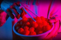 Anti-Contact Snacking Utensils Image 2