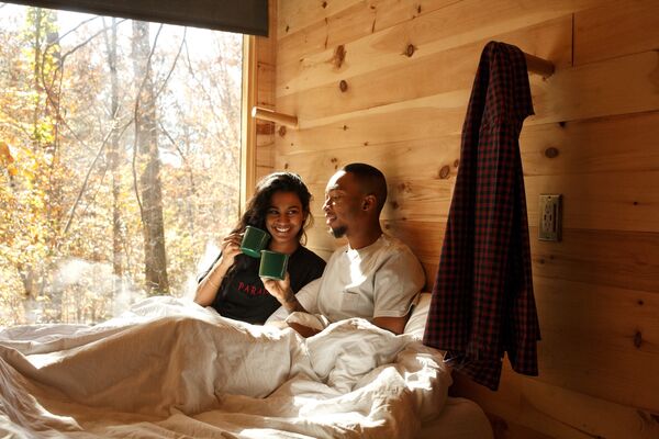 Pandemic-Relieving Rustic Cabins