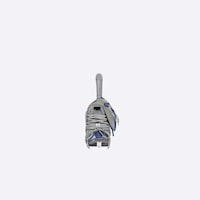 Bizarre Sneaker-Inspired Handbags Image 4