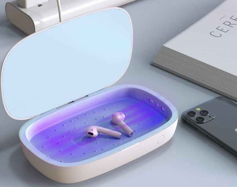 Qi-Enabled Smartphone Sanitizers