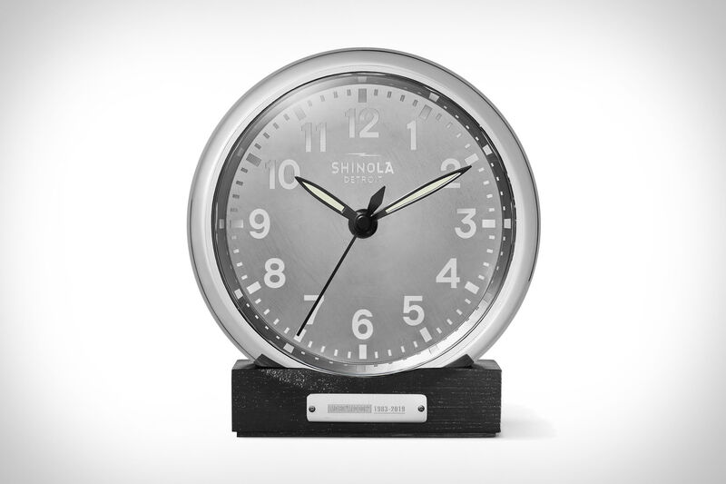 shinola runwell clock