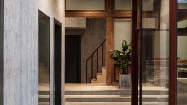 Atmospheric Hotel Renos