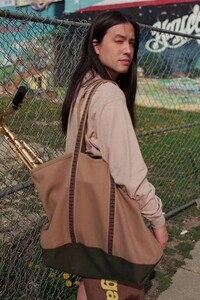 Multi-Tonal Breathable Garments Image 2