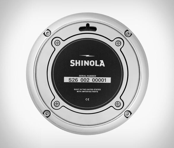 Timeless Americana Desk Clocks : Shinola Runwell Desk Clock