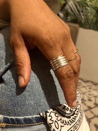 Creatively Elegant Jewelry Lines Image 3