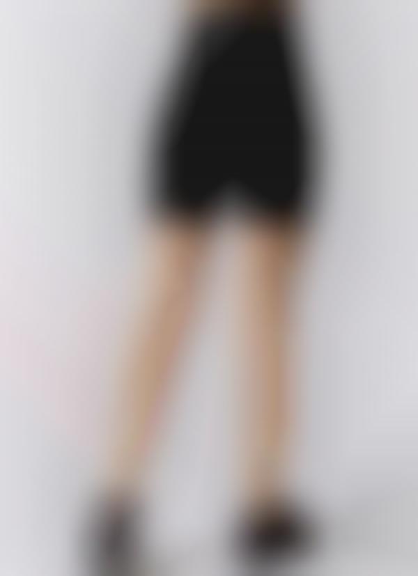 Chic V-Waist Bike Shorts