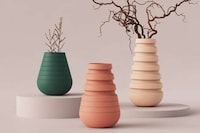 Accordion-Shaped Expanding Planters Image 1