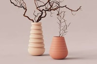 Accordion-Shaped Expanding Planters Image 2