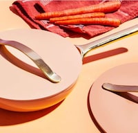 Pastel-Toned Cookware Sets Image 4
