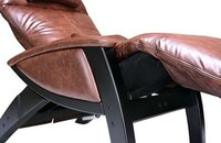 Style-Conscious Massage Chairs Image 2