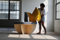 Spherical Swiveling Seating Solutions Image 1
