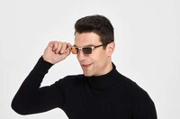 Adaptable Lens Eyewear Image 5