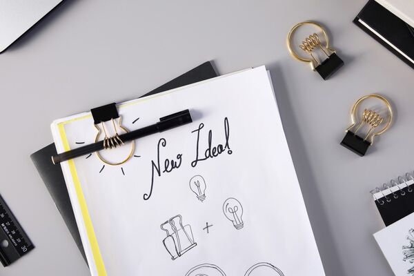 Lightbulb-Shaped Binder Clips