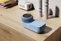 Multitasking Smart Assistant Devices Image 3
