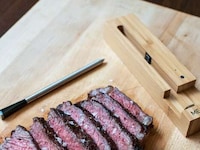 Dual-Sensor Cooking Thermometers Image 5