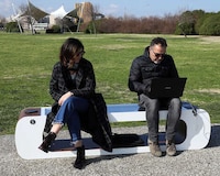 Tech-Enriched Park Benches Image 5