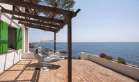 Sustainable Seaside Swinging Seats