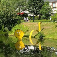 Cartoonish Botanical Garden Sculptures Image 3
