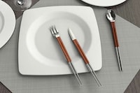 Multifunctional Magnetic Utensils Image 2