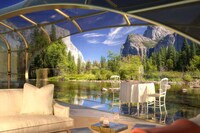 Luxurious All-Glass Train Designs Image 5