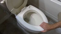 Anti-Contact Toilet Covers Image 3