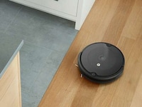 Triple-Stage Cleaning Robotic Vacuums Image 4