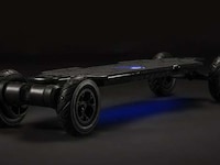 Performance-Focused Electric Skateboards Image 3