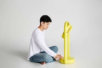 Storage-Friendly Wireless Standing Fans Image 4