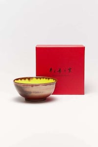 Colorful Sculpted Porcelain Bowls Image 2