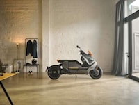 Dynamic Electric Scooters Image 4