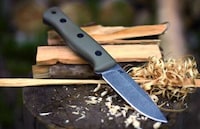 Sleek Survivalist Chef Knives Image 2