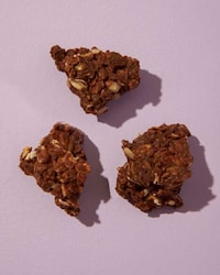 Probiotic-Rich Oat Clusters Image 3