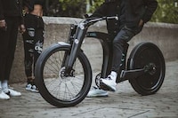 Featherweight Smart E-Bikes Image 1