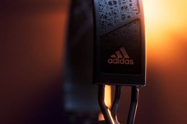 Light-Powered Headphones