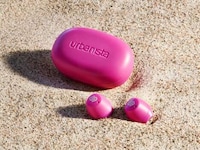 Chromatically Accented Earbuds Image 5