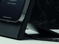 Sleek Magnetized Smartphone Chargers Image 3