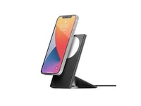 Sleek Magnetized Smartphone Chargers Image 5