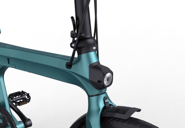 Range-Roving Folding E-Bikes Image 2