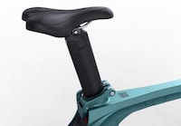 Range-Roving Folding E-Bikes Image 3