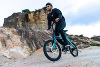 Range-Roving Folding E-Bikes Image 6