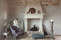 Chic Fortified Farmhouses Image 5