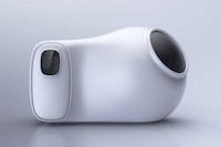 Relaxing Airport Rest Pods Image 2