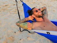 Convertible Travel-Friendly Sunshades Image 4